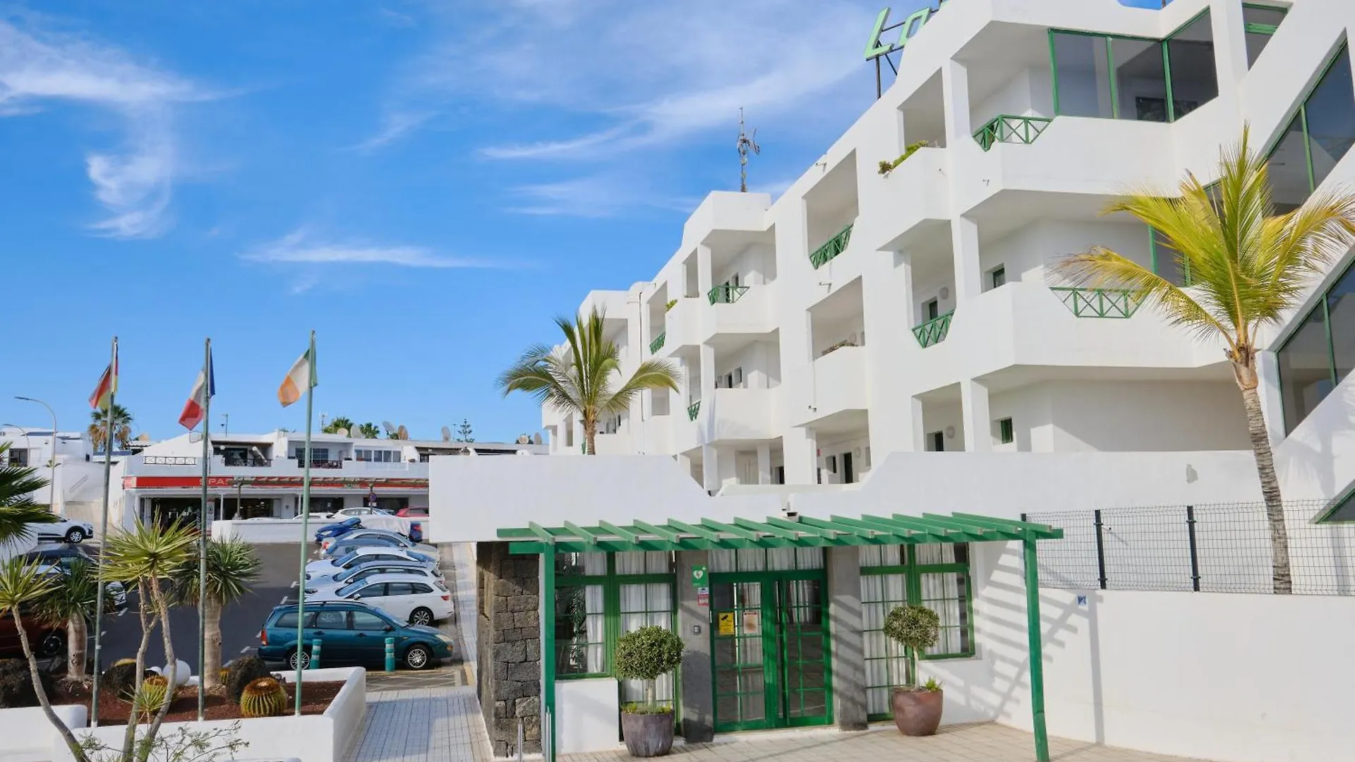 Top Floor Ocean Views Lanzamar - Renovated Gem With A Sunny, Private Terrace & Elevator & Pool - Puerto Del Carmen Puerto del Carmen (Lanzarote)