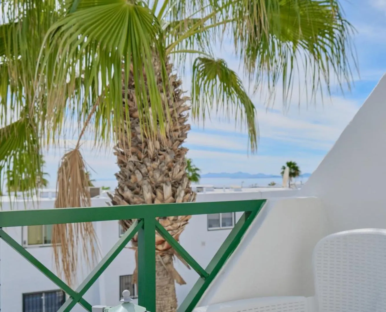 Lägenhet Top Floor Ocean Views Lanzamar - Renovated Gem With A Sunny, Private Terrace & Elevator & Pool - Puerto Del Carmen Spanien